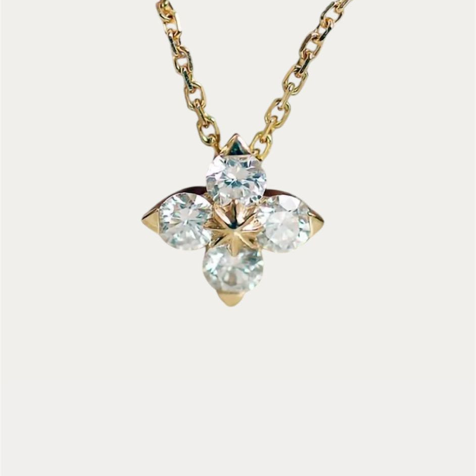 Étoile Clover Necklace