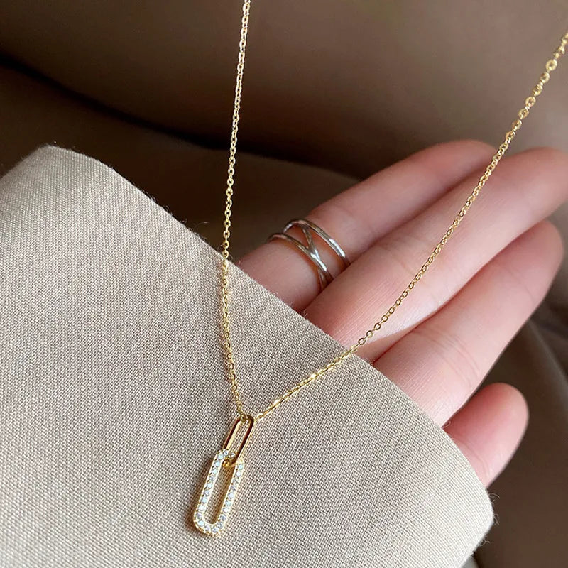 Seren Pendant Necklace