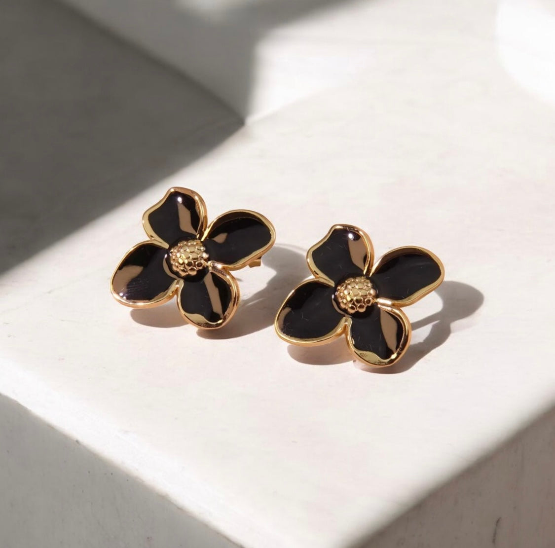 Kiki Flower Earrings