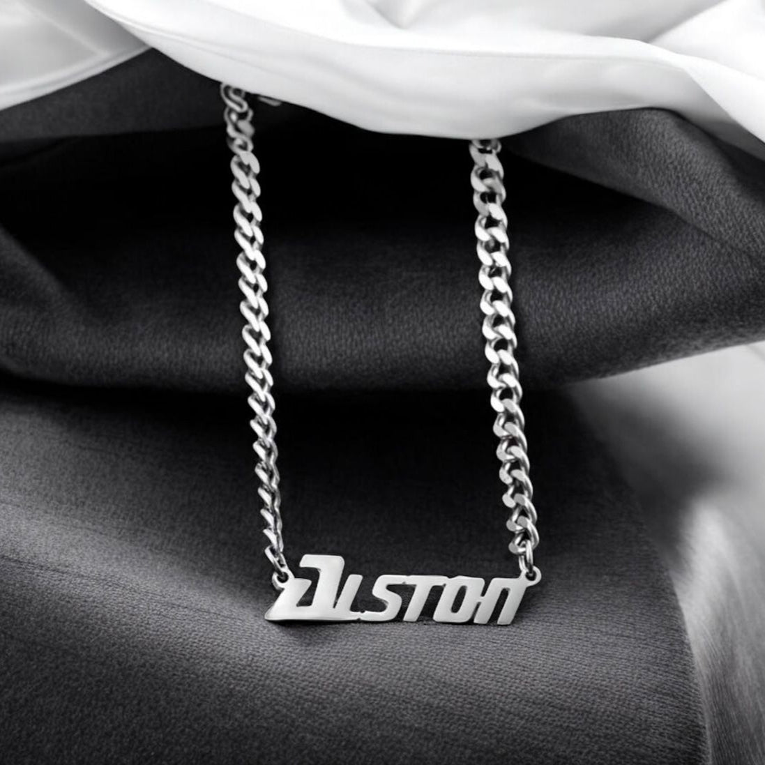 Vero Personalised Chain